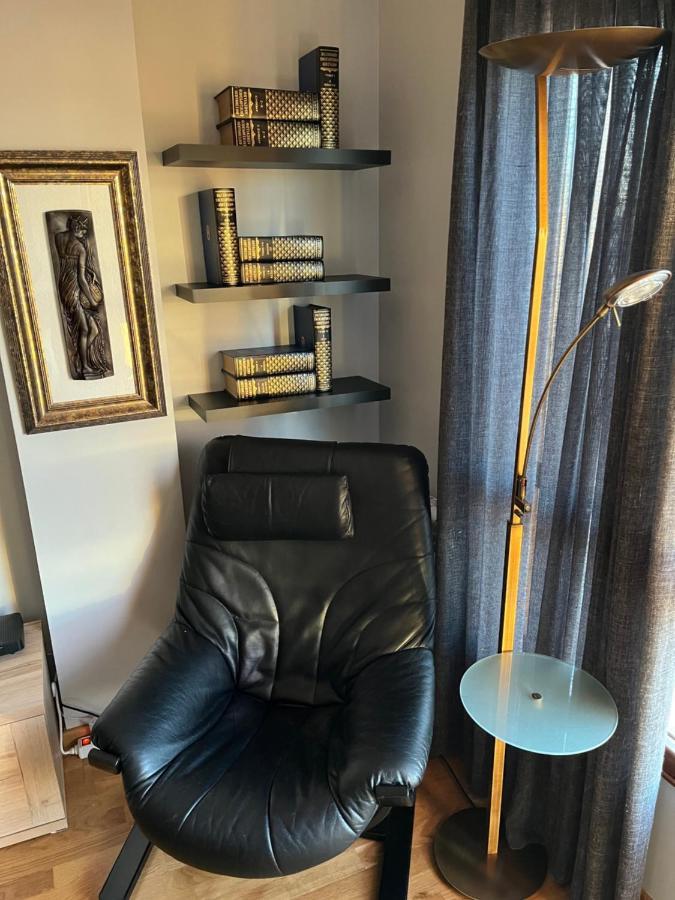 Ava-2 Apartment *